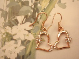 春日煥新 潮流集結 | 檸檬館四月限時促銷 耳環(huán)最低3元起，服飾與美發(fā)飾品同步熱銷